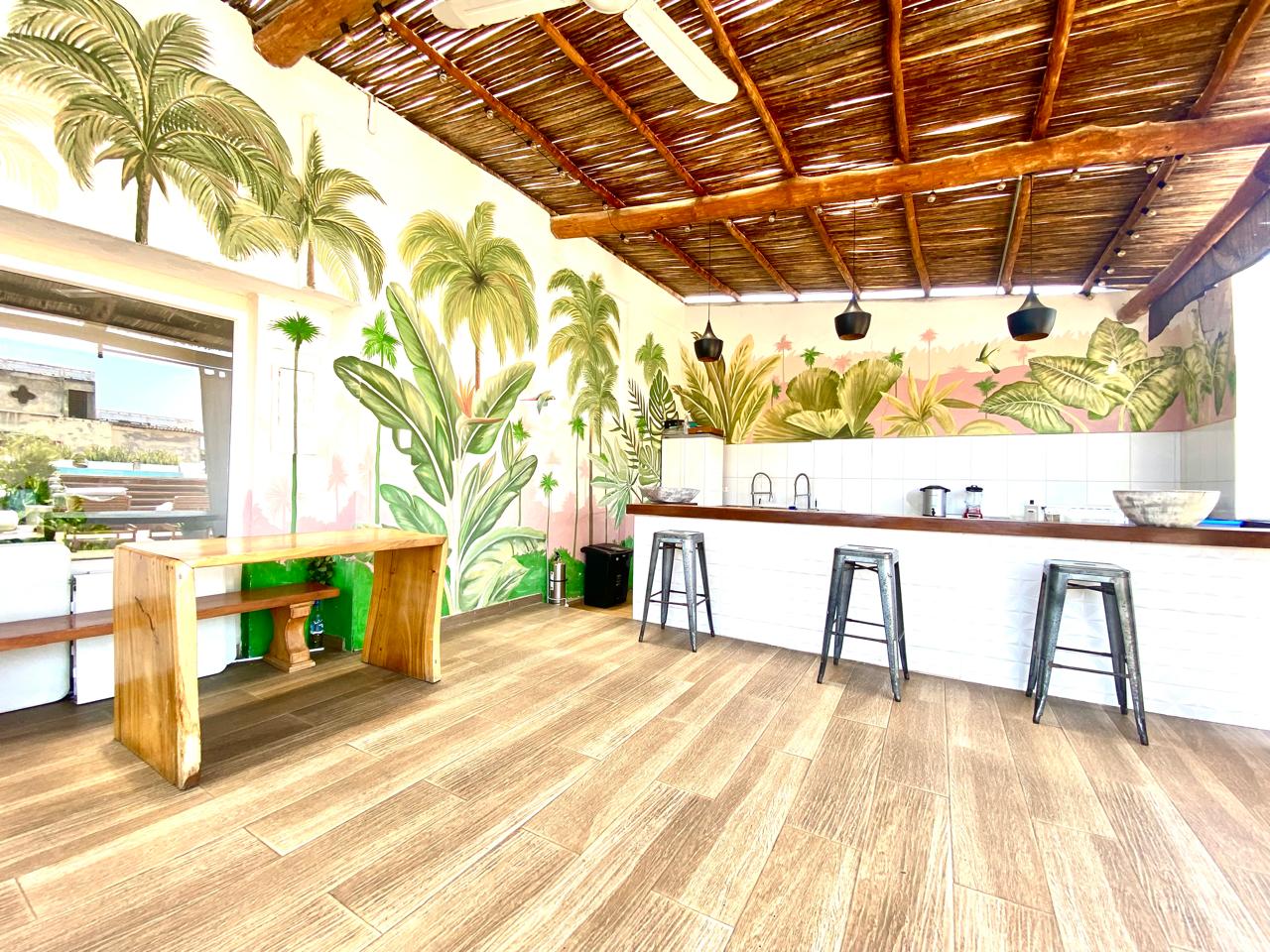 IVY HOUSE 12BR/16ppl