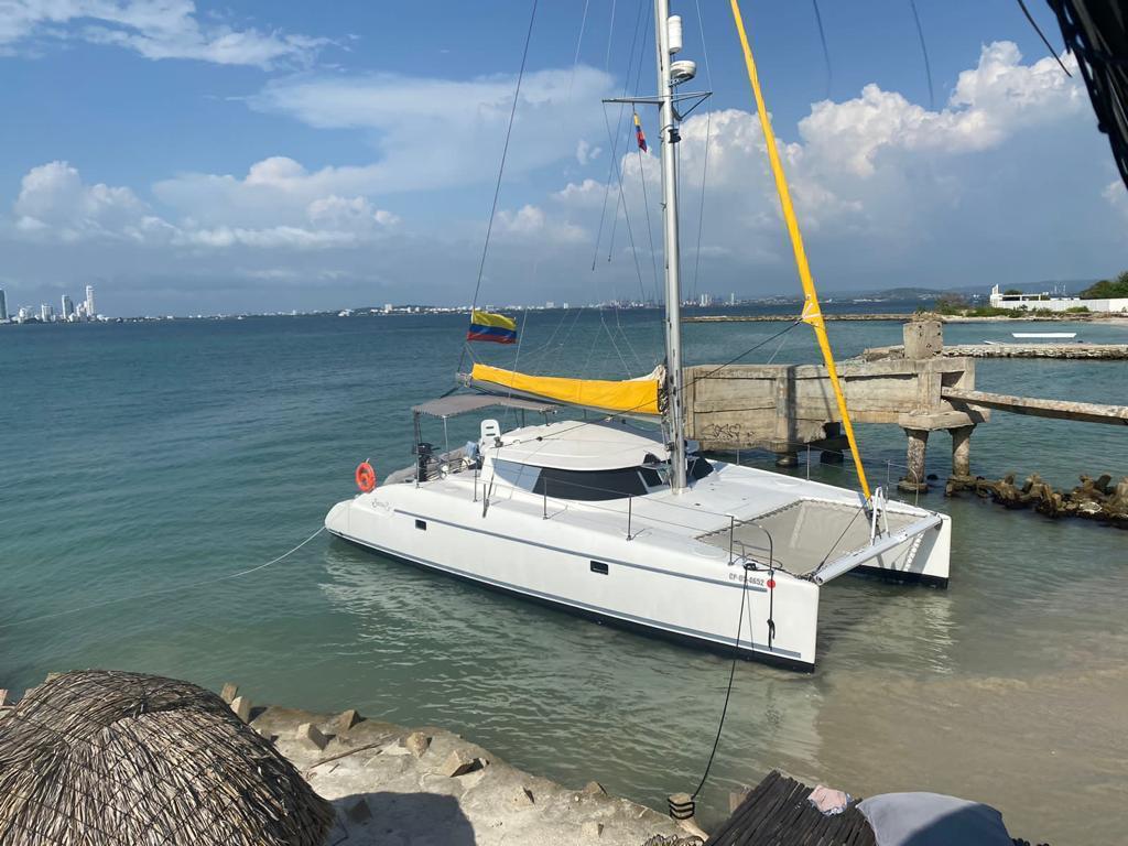 MERMAID CATAMARAN 40FT/25ppl