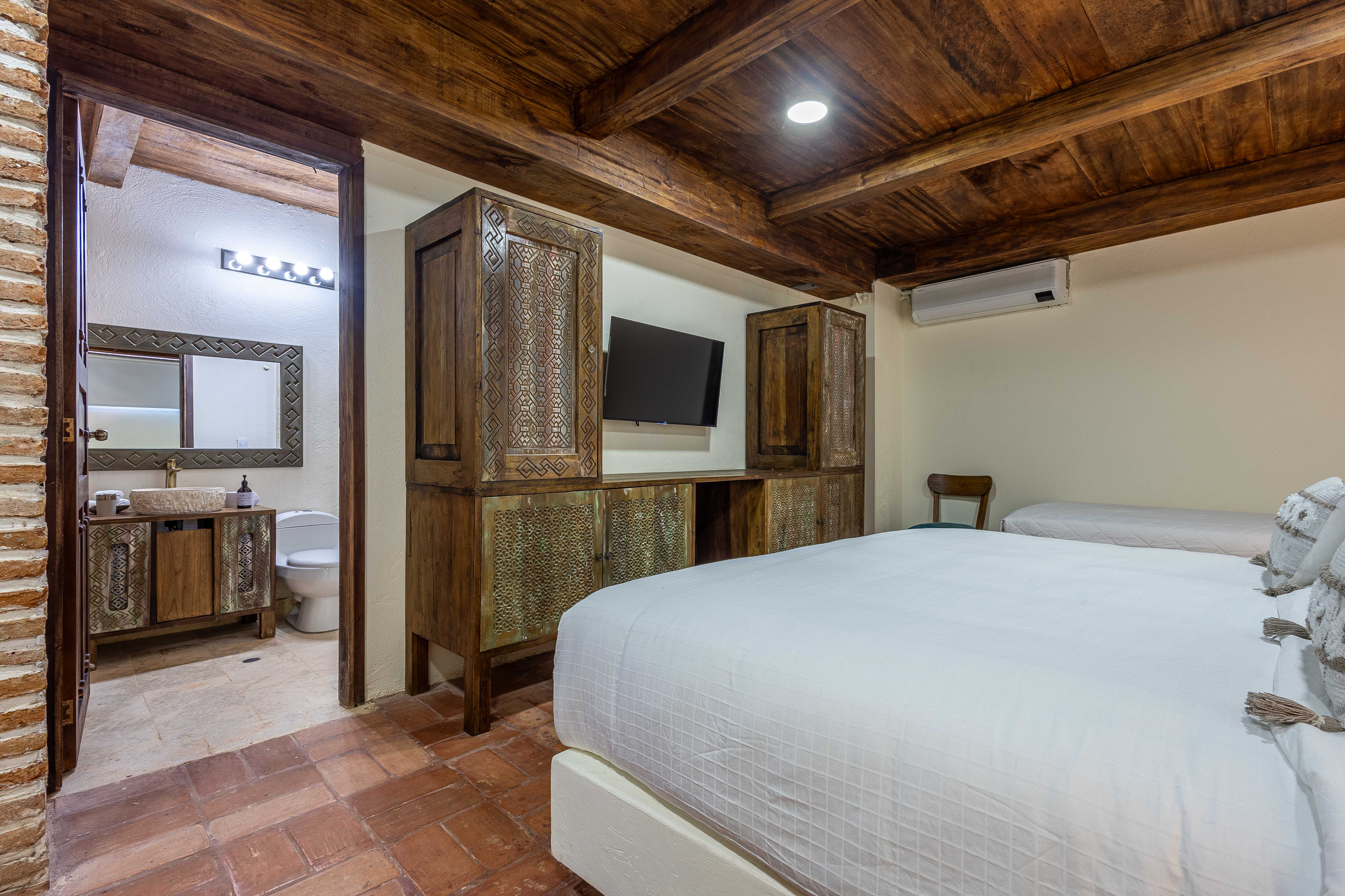 VILLA D 5BR/16ppl