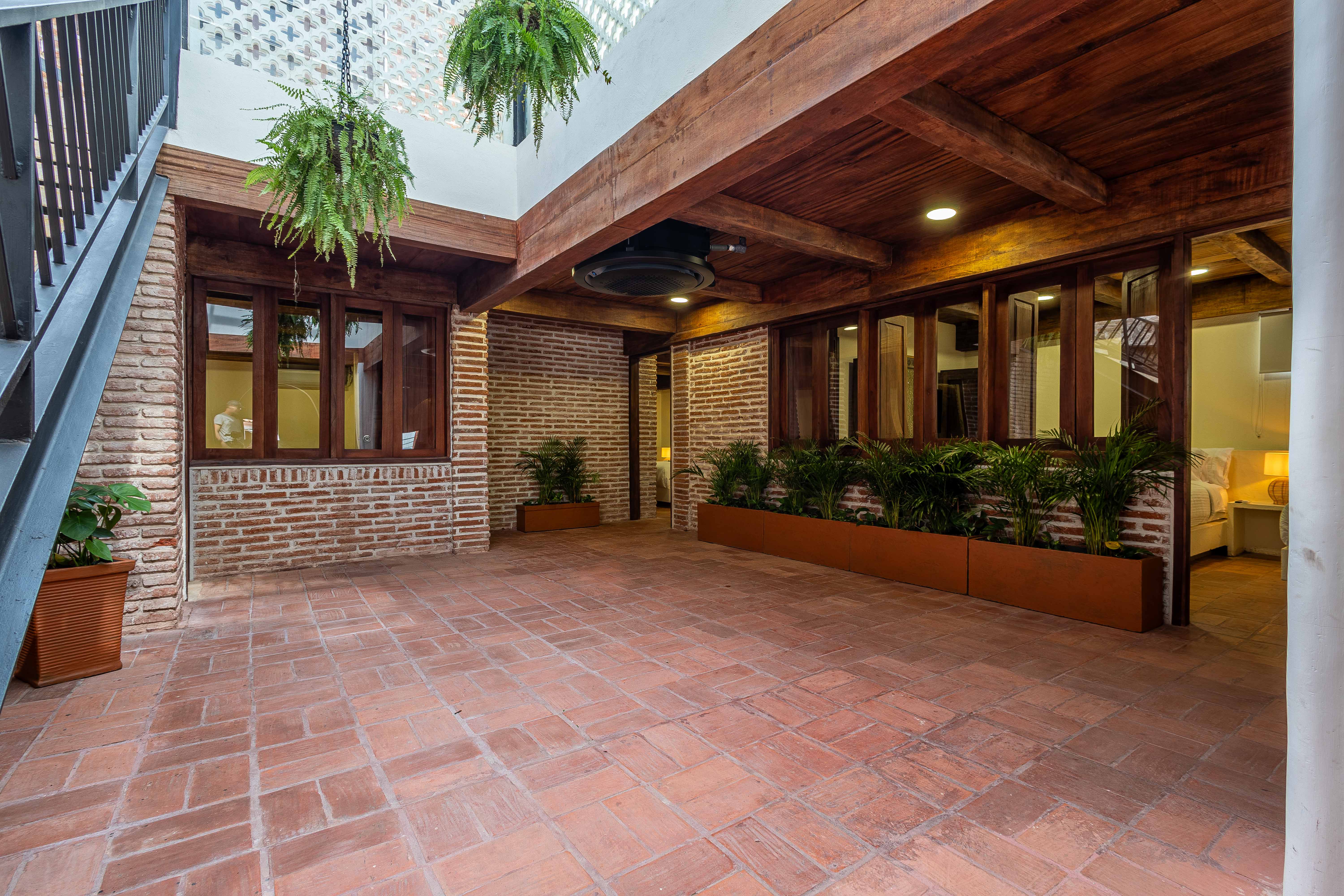 VILLA D 5BR/16ppl