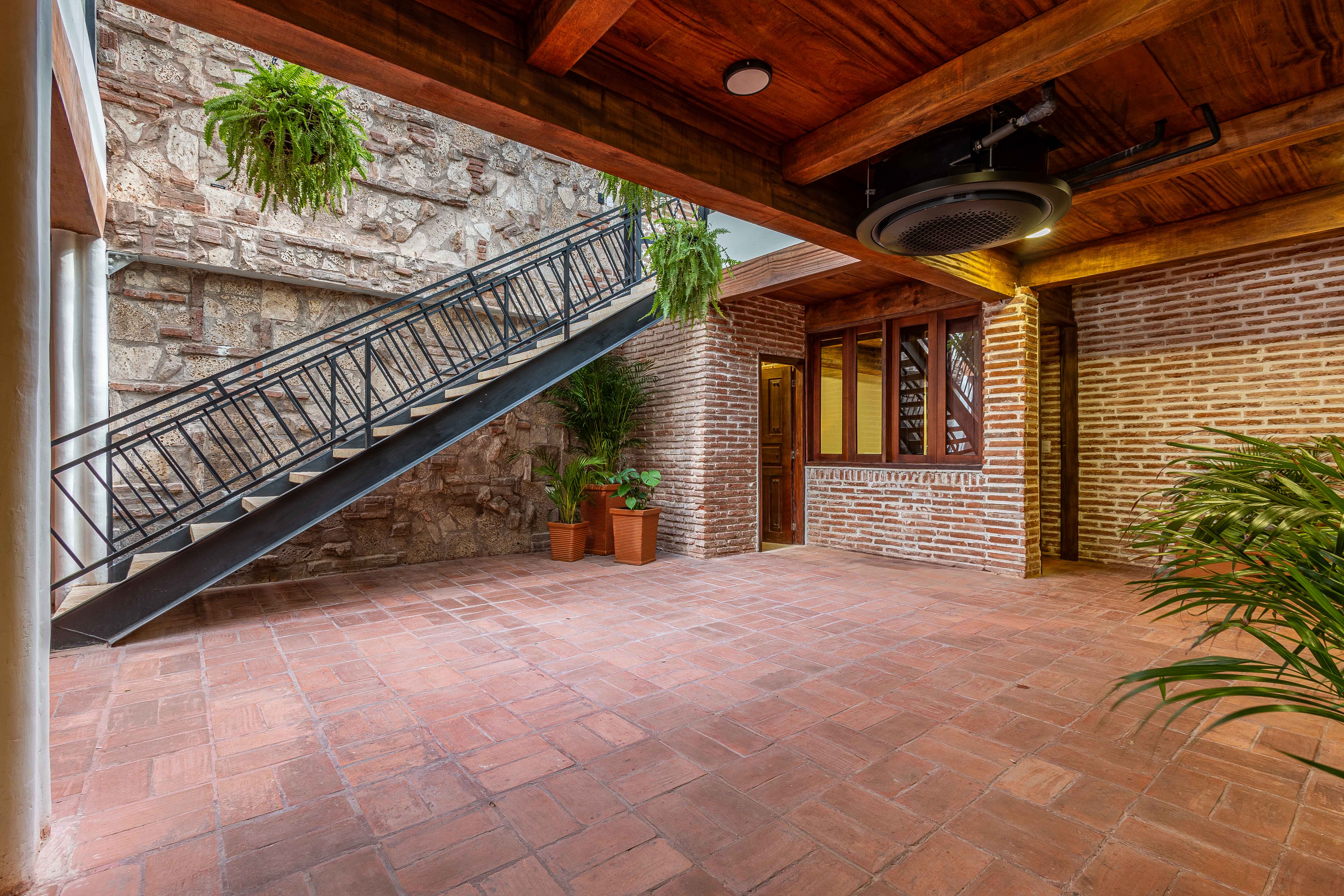 VILLA D 5BR/16ppl