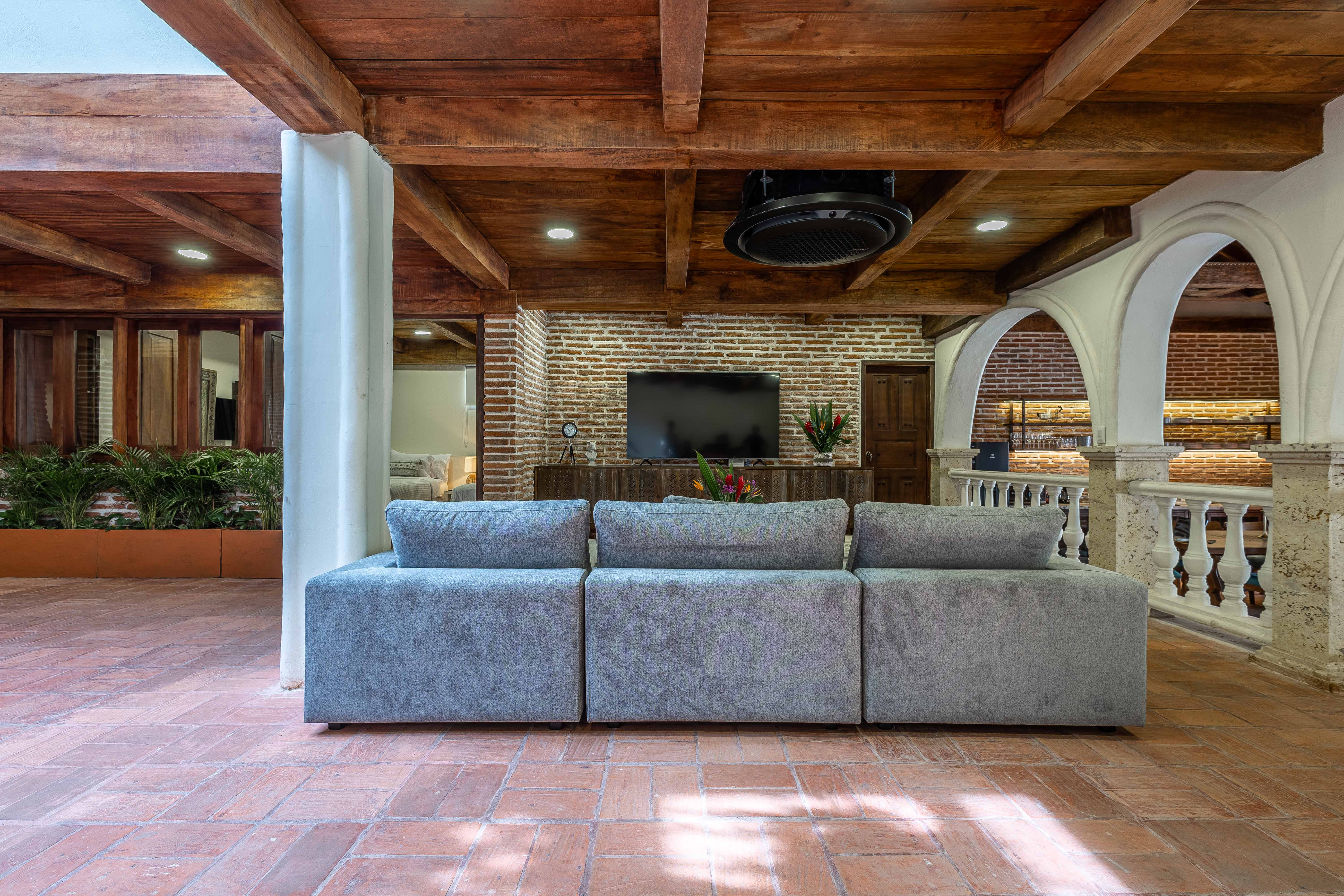 VILLA D 5BR/16ppl