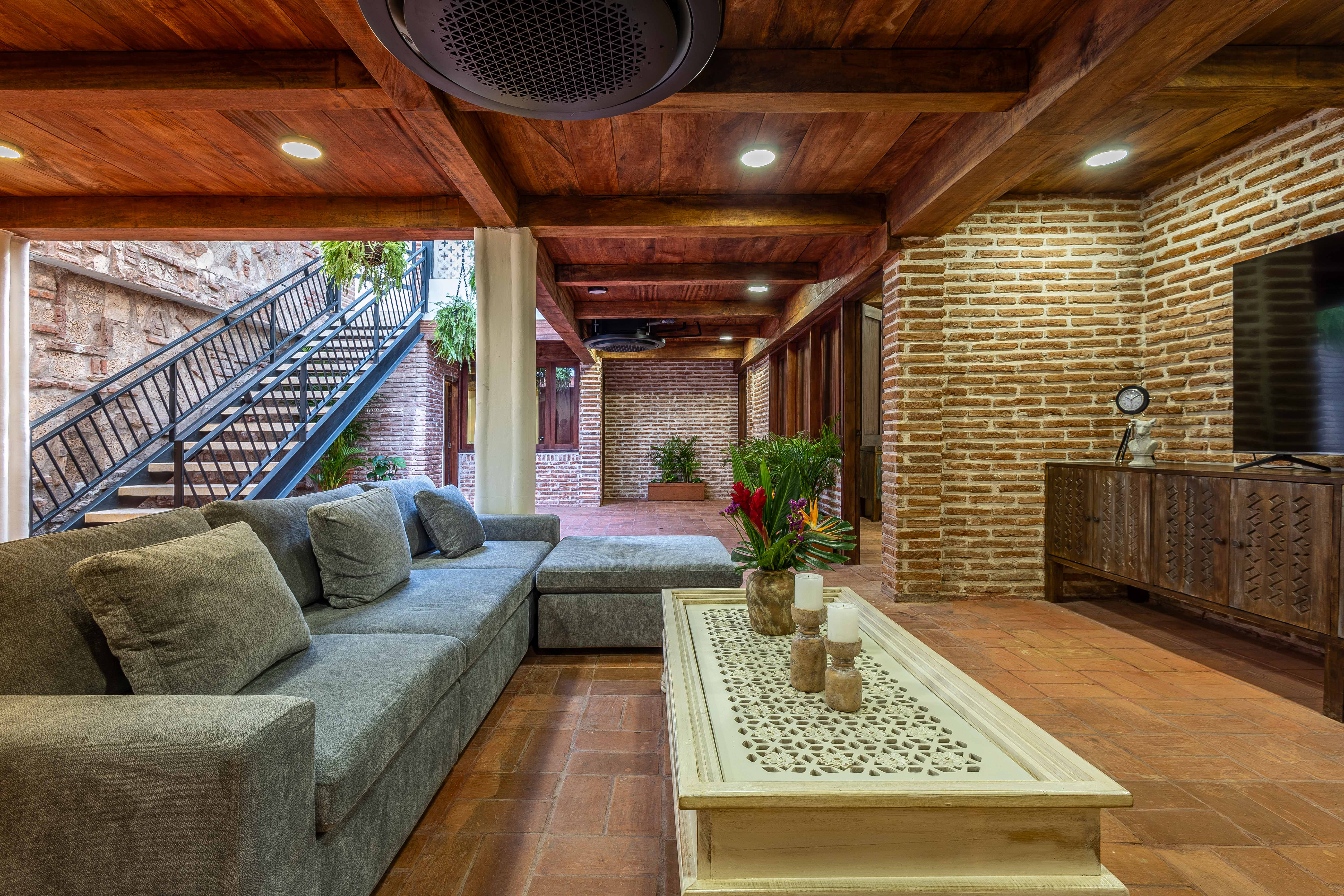 VILLA D 5BR/16ppl