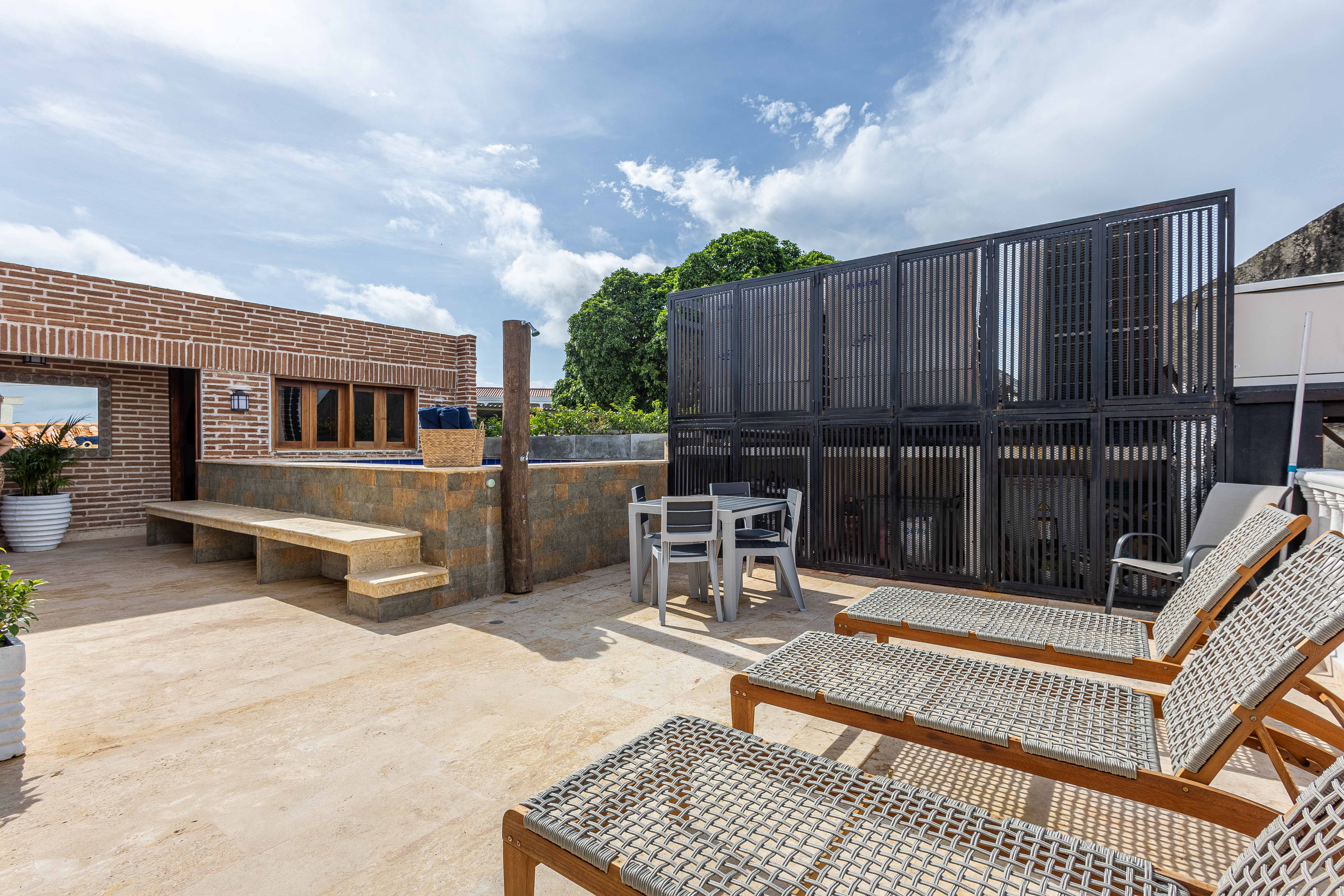 VILLA D 5BR/16ppl