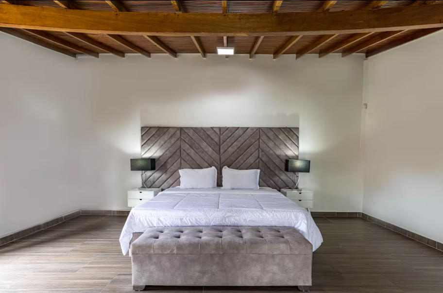 VILLA ENVY 8BR