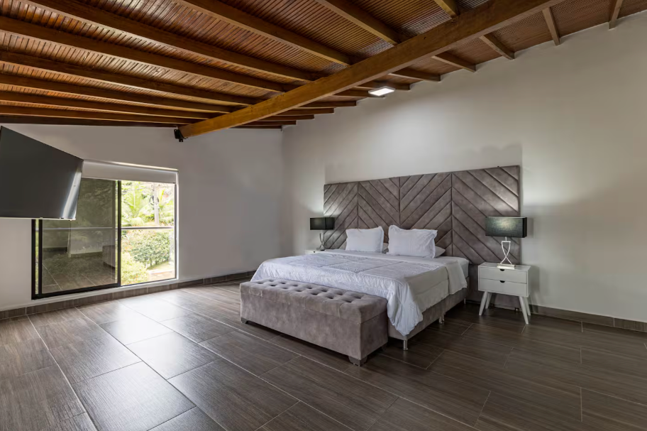 VILLA ENVY 8BR