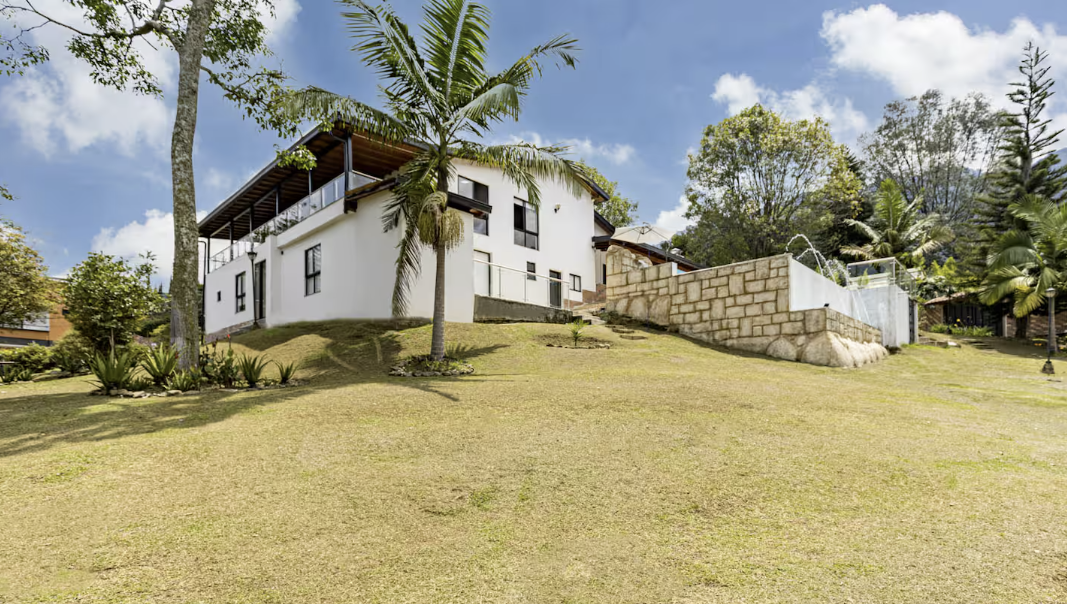 VILLA ENVY 8BR