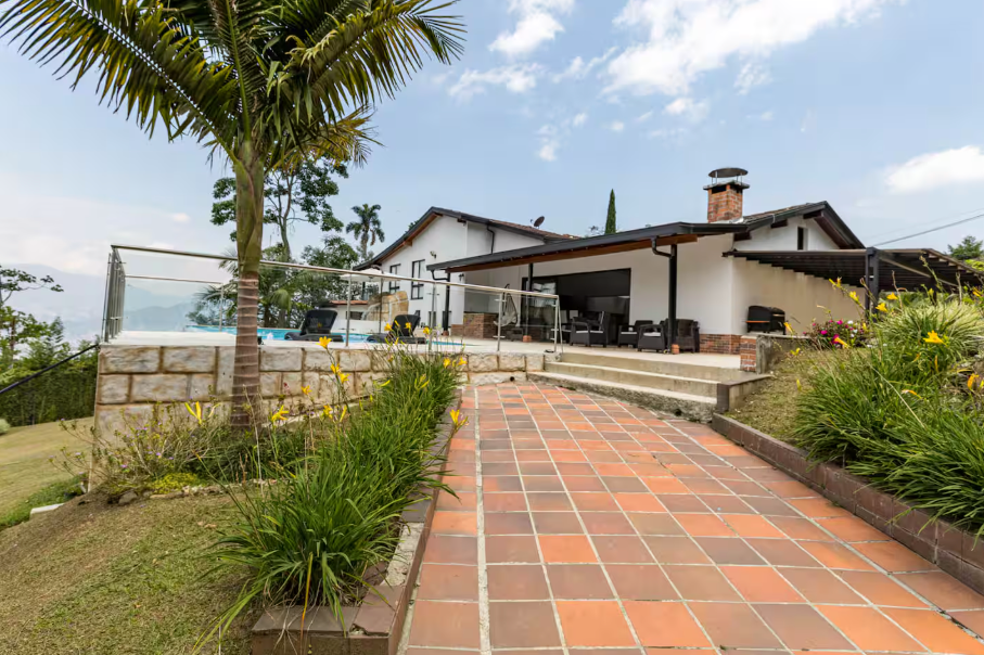 VILLA ENVY 8BR