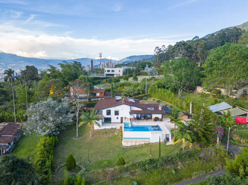 VILLA ENVY 8BR