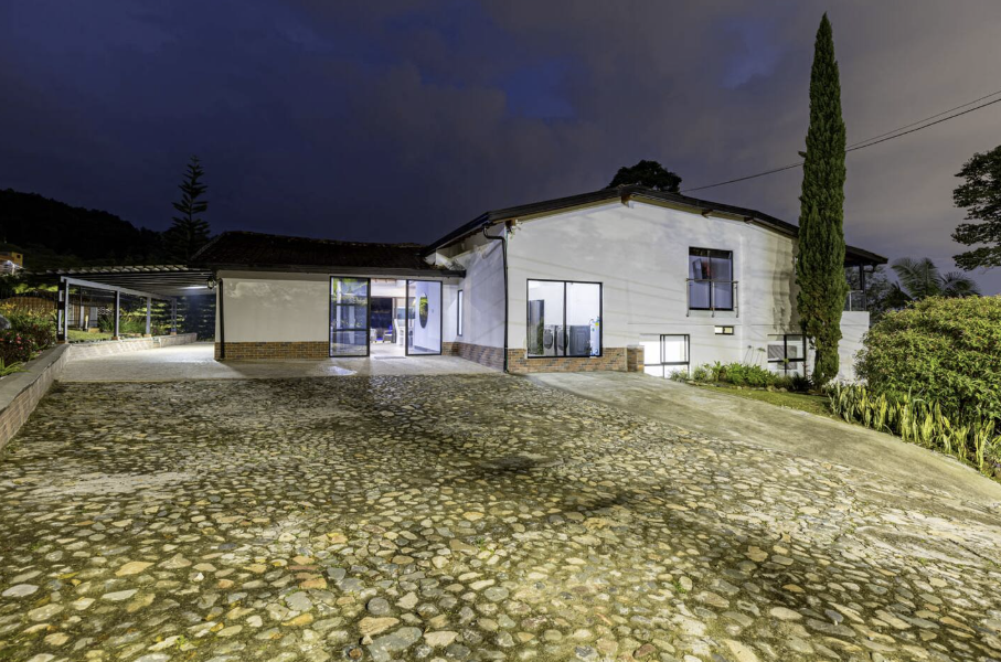 VILLA ENVY 8BR