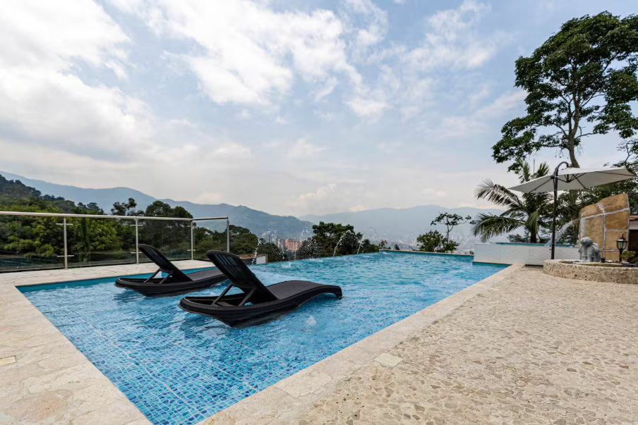 VILLA ENVY 8BR
