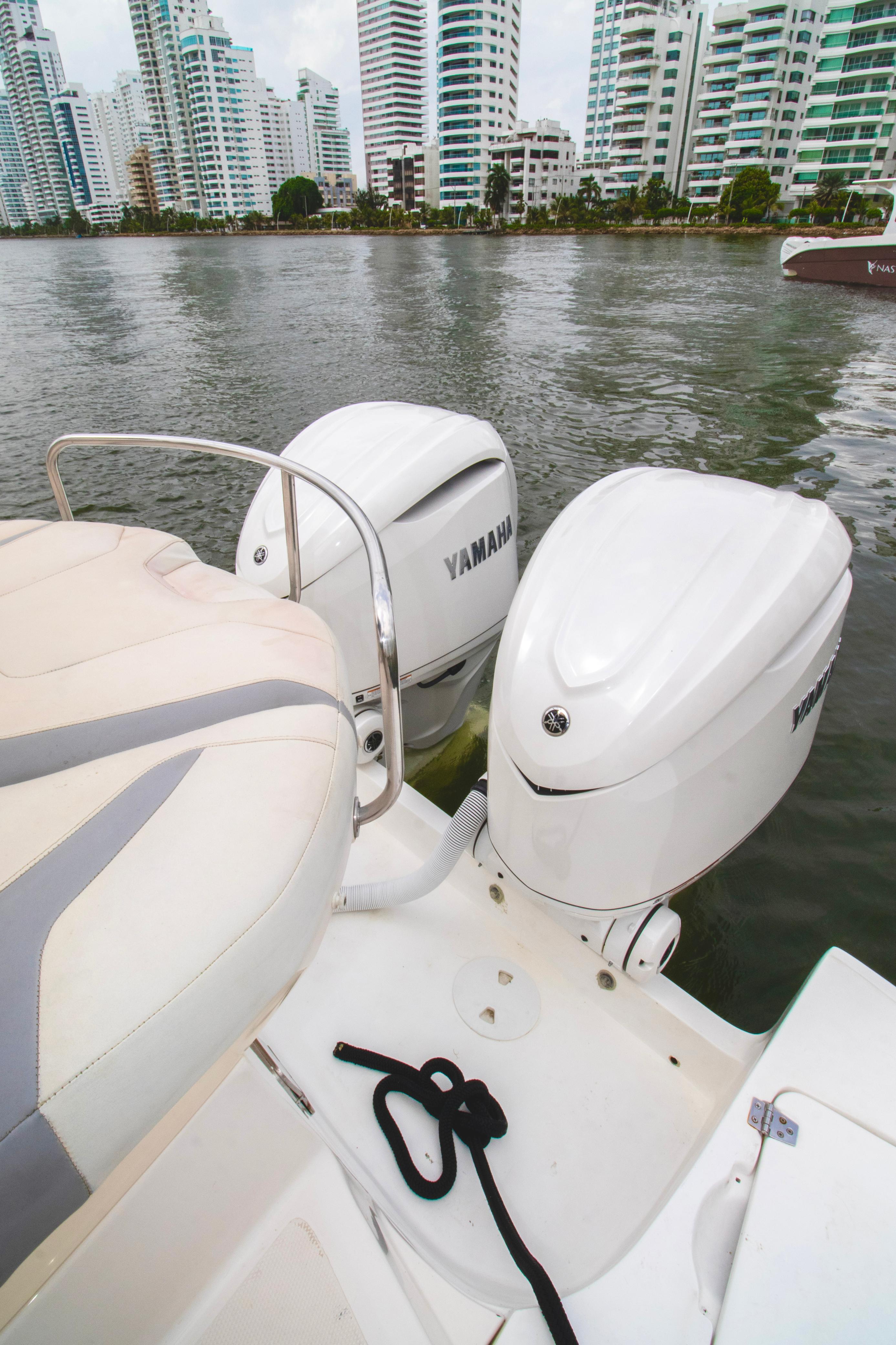 38ft  ZEUS III YACHT /10ppl