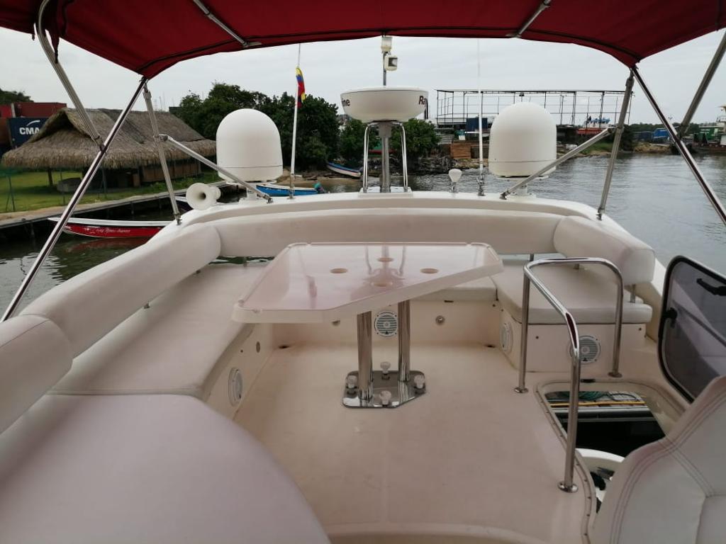 AZIMUT 43ft/22ppl