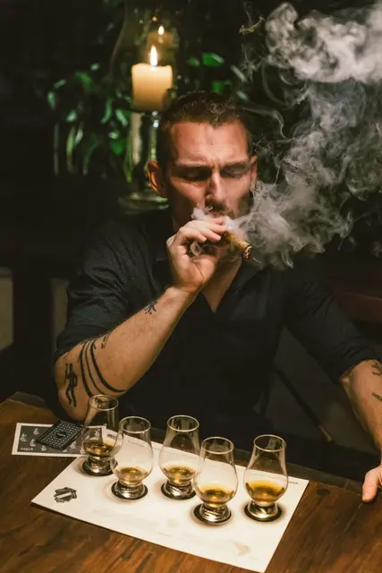 Cata de Tabacos y Ron
