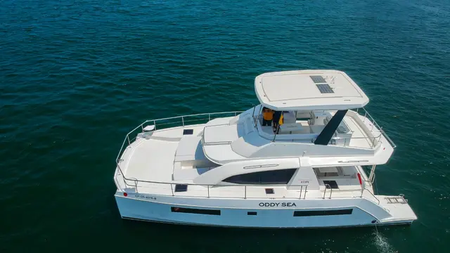 Catamarán Leopard de 43 pies